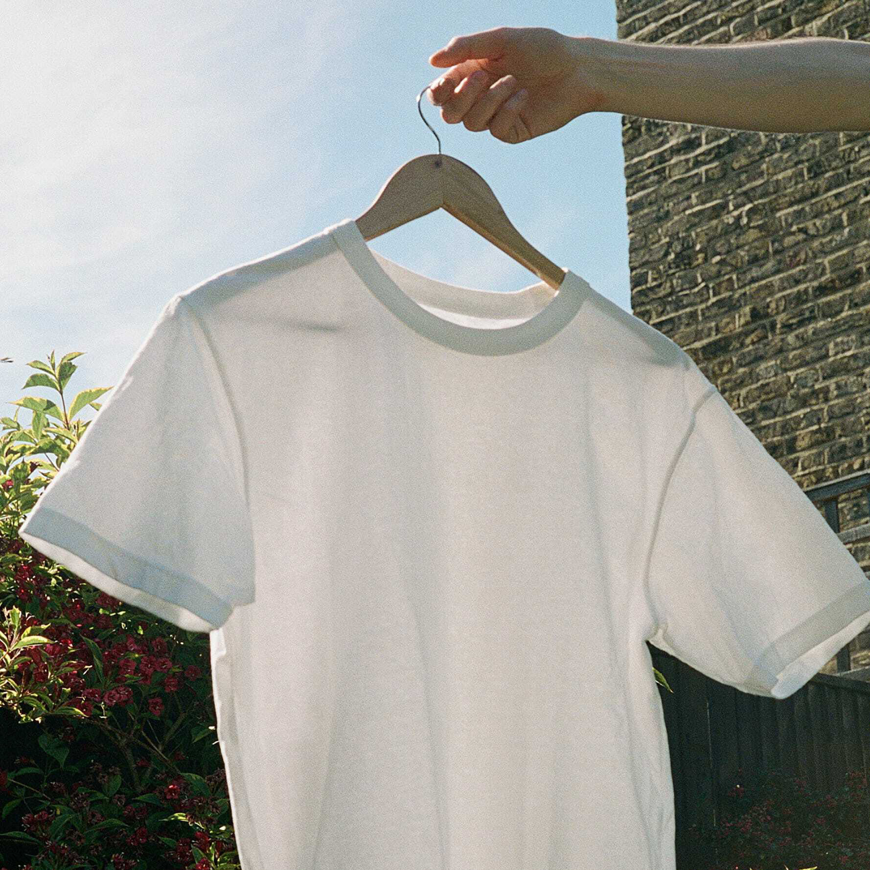 Uniqlo Suplima Cotton White T Shirt